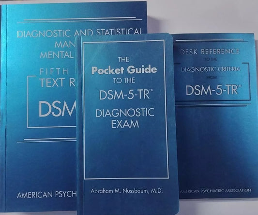 DSM 5 TR Paperback & Desk Reference & Pocket Guide to Diagnostic Exam Combo Pack 978-0890425763  978-1615373574  978-0890425794